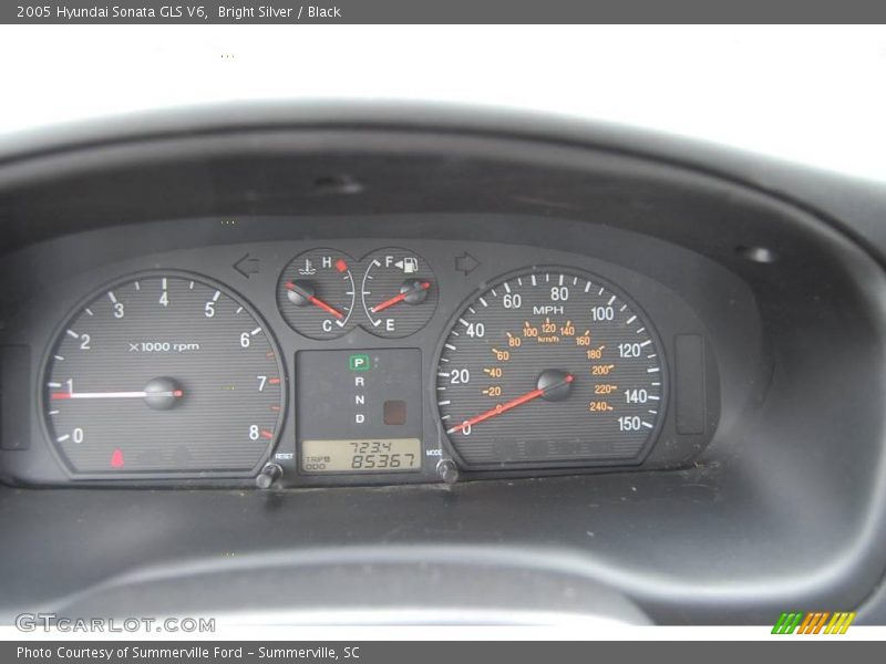 Bright Silver / Black 2005 Hyundai Sonata GLS V6