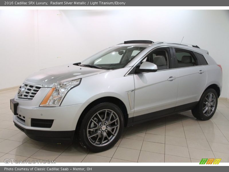 Radiant Silver Metallic / Light Titanium/Ebony 2016 Cadillac SRX Luxury