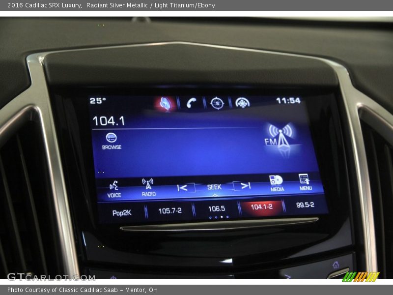 Radiant Silver Metallic / Light Titanium/Ebony 2016 Cadillac SRX Luxury