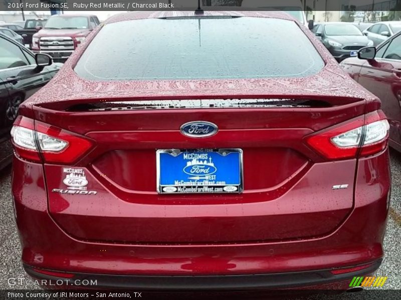Ruby Red Metallic / Charcoal Black 2016 Ford Fusion SE