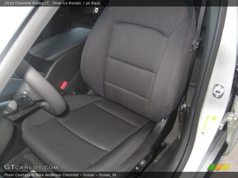 Silver Ice Metallic / Jet Black 2016 Chevrolet Malibu LT
