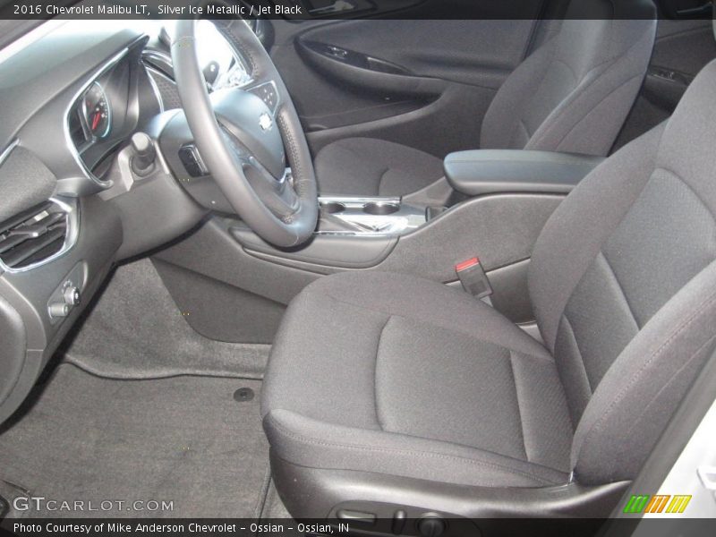 Silver Ice Metallic / Jet Black 2016 Chevrolet Malibu LT
