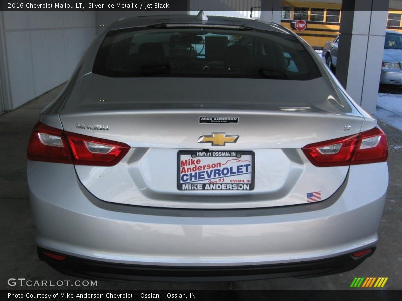 Silver Ice Metallic / Jet Black 2016 Chevrolet Malibu LT