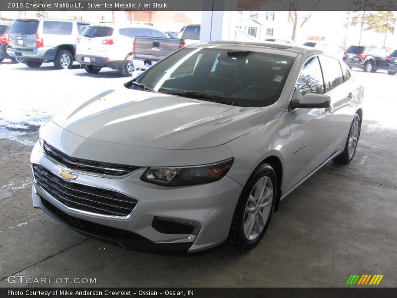 Silver Ice Metallic / Jet Black 2016 Chevrolet Malibu LT