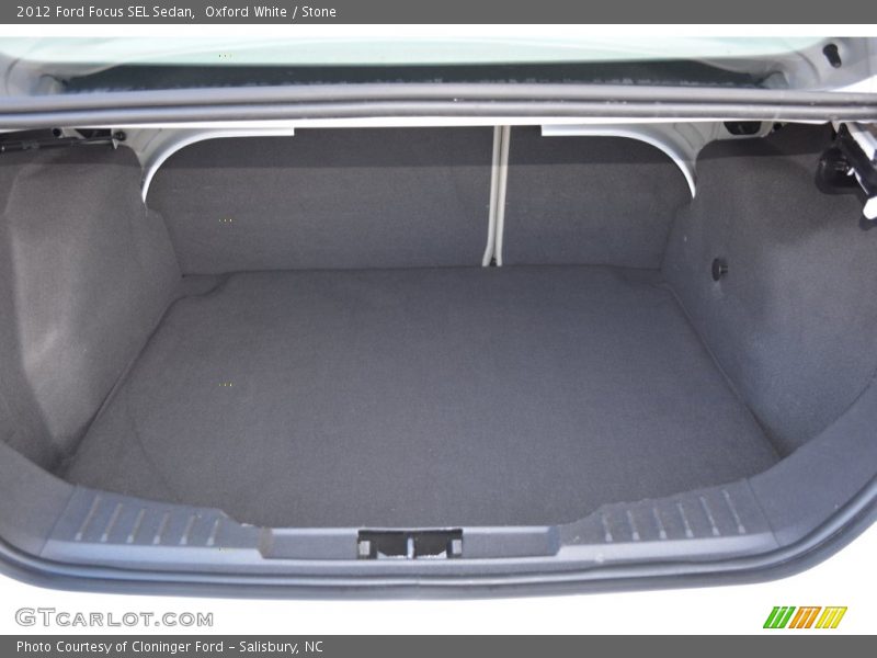 Oxford White / Stone 2012 Ford Focus SEL Sedan