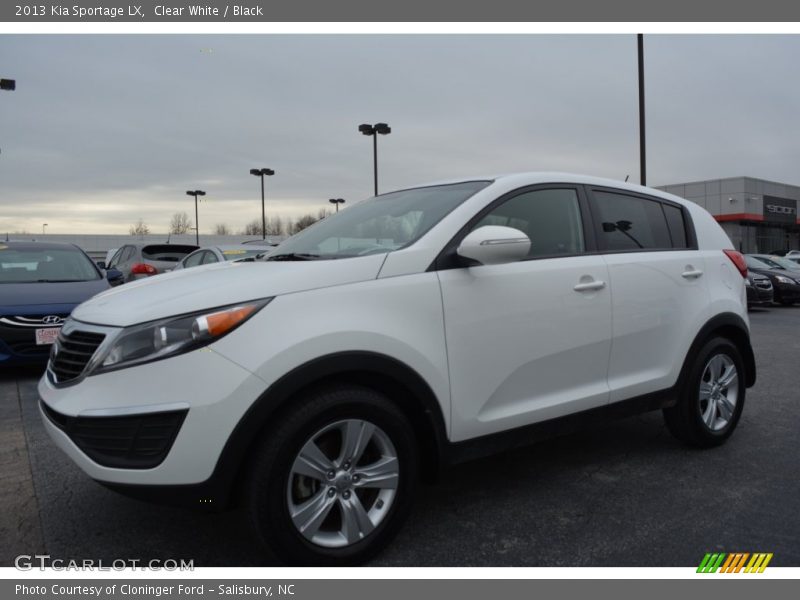 Clear White / Black 2013 Kia Sportage LX