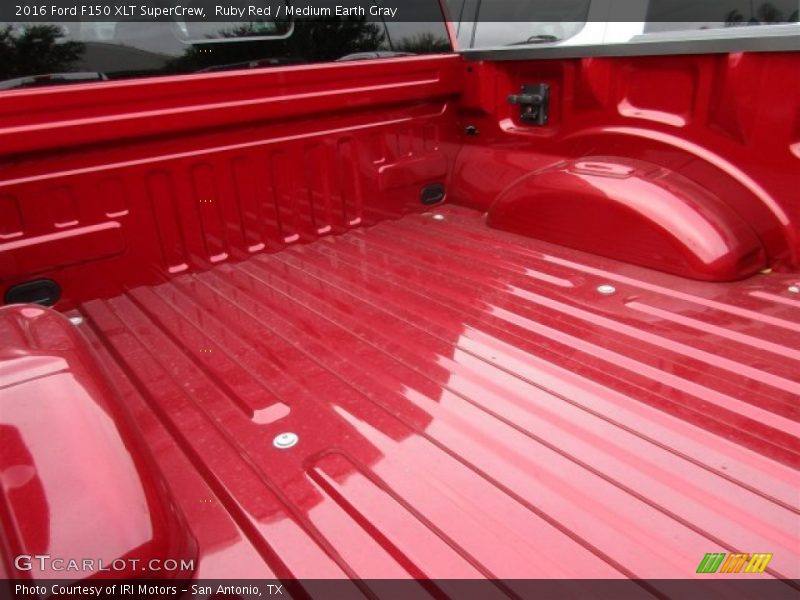 Ruby Red / Medium Earth Gray 2016 Ford F150 XLT SuperCrew