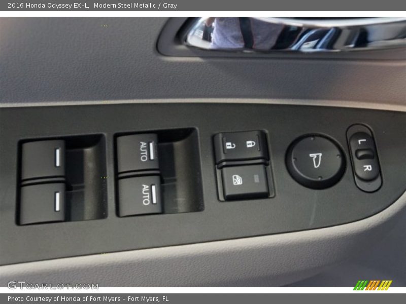 Modern Steel Metallic / Gray 2016 Honda Odyssey EX-L
