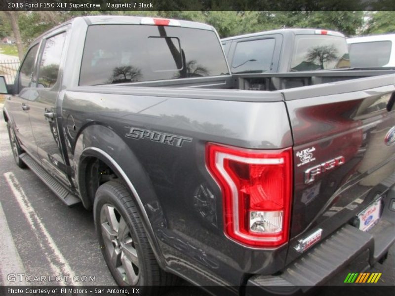Magnetic / Black 2016 Ford F150 XLT SuperCrew
