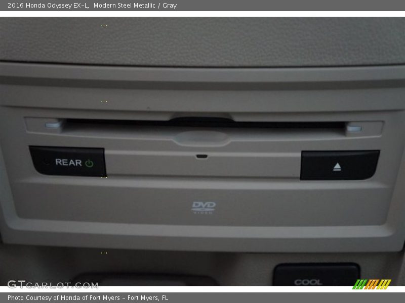 Modern Steel Metallic / Gray 2016 Honda Odyssey EX-L