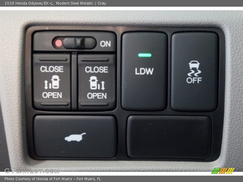 Modern Steel Metallic / Gray 2016 Honda Odyssey EX-L