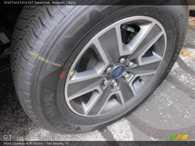 Magnetic / Black 2016 Ford F150 XLT SuperCrew