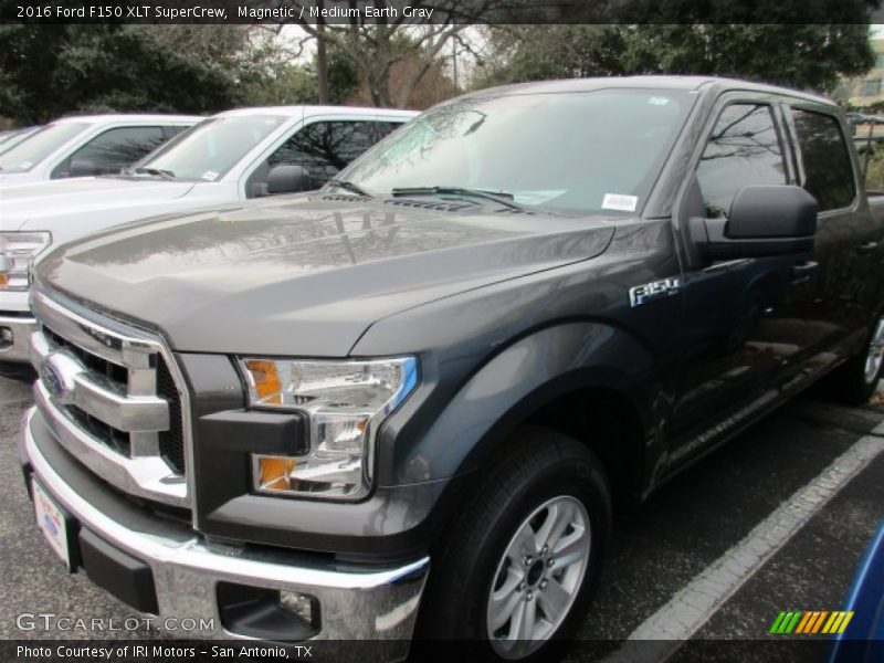 Magnetic / Medium Earth Gray 2016 Ford F150 XLT SuperCrew