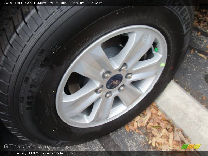 Magnetic / Medium Earth Gray 2016 Ford F150 XLT SuperCrew