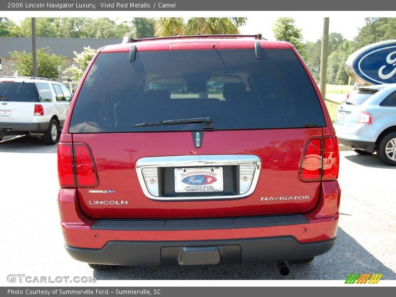 Vivid Red Metallic / Camel 2006 Lincoln Navigator Luxury
