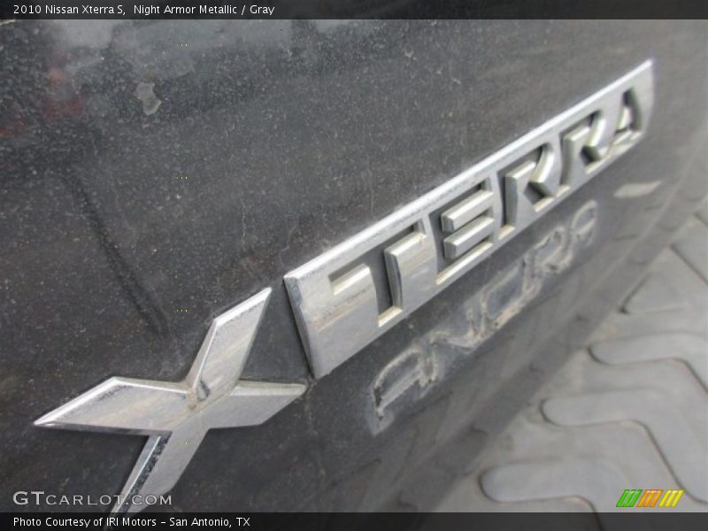 Night Armor Metallic / Gray 2010 Nissan Xterra S