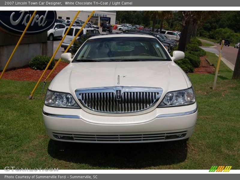 White Chocolate Tri-Coat / Light Camel 2007 Lincoln Town Car Designer