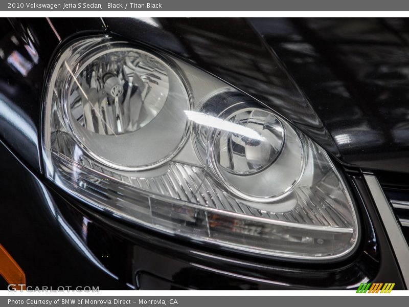 Black / Titan Black 2010 Volkswagen Jetta S Sedan