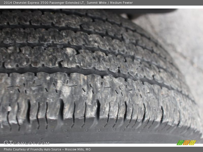 Summit White / Medium Pewter 2014 Chevrolet Express 3500 Passenger Extended LT