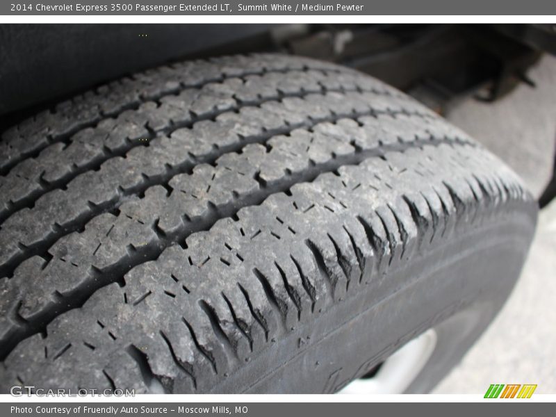 Summit White / Medium Pewter 2014 Chevrolet Express 3500 Passenger Extended LT