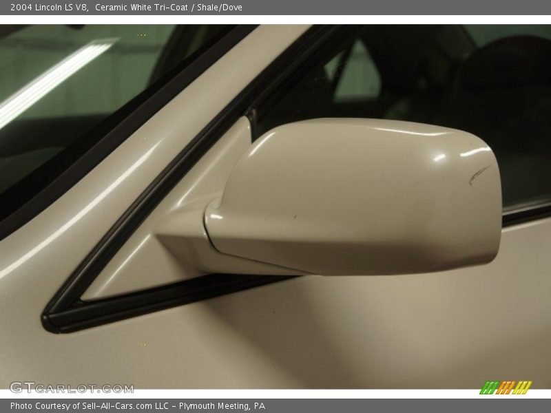 Ceramic White Tri-Coat / Shale/Dove 2004 Lincoln LS V8