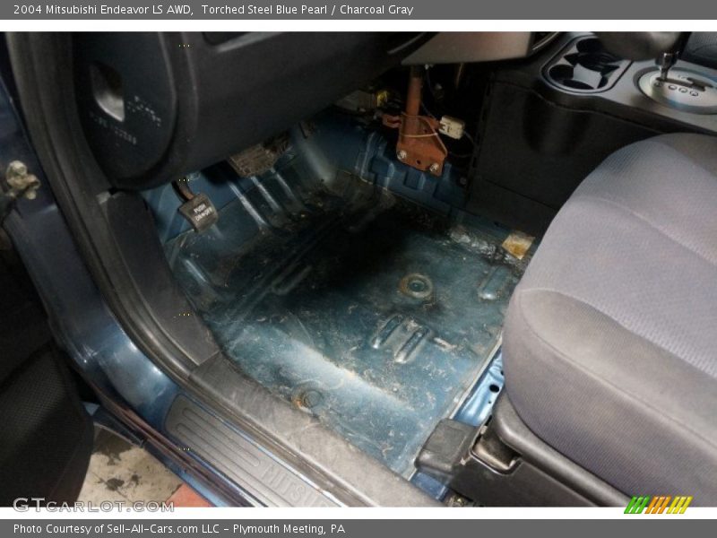 Torched Steel Blue Pearl / Charcoal Gray 2004 Mitsubishi Endeavor LS AWD
