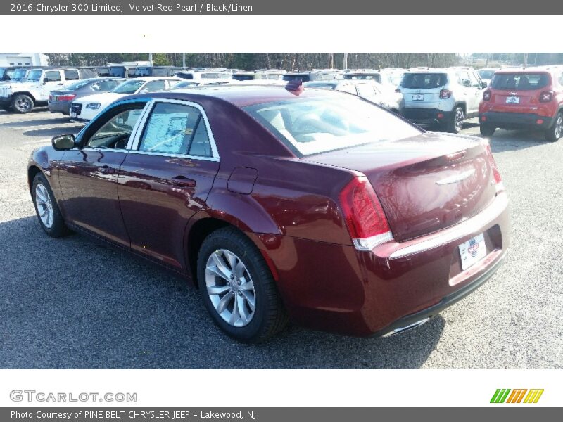 Velvet Red Pearl / Black/Linen 2016 Chrysler 300 Limited