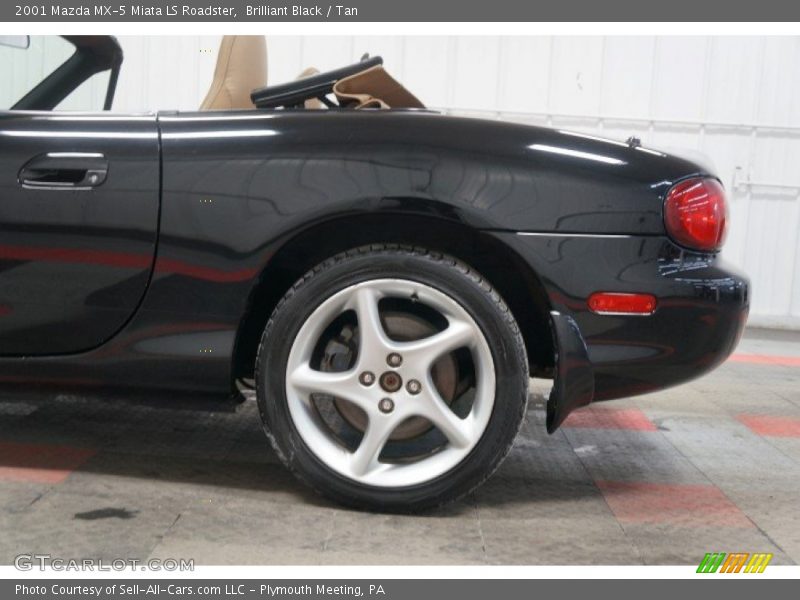Brilliant Black / Tan 2001 Mazda MX-5 Miata LS Roadster