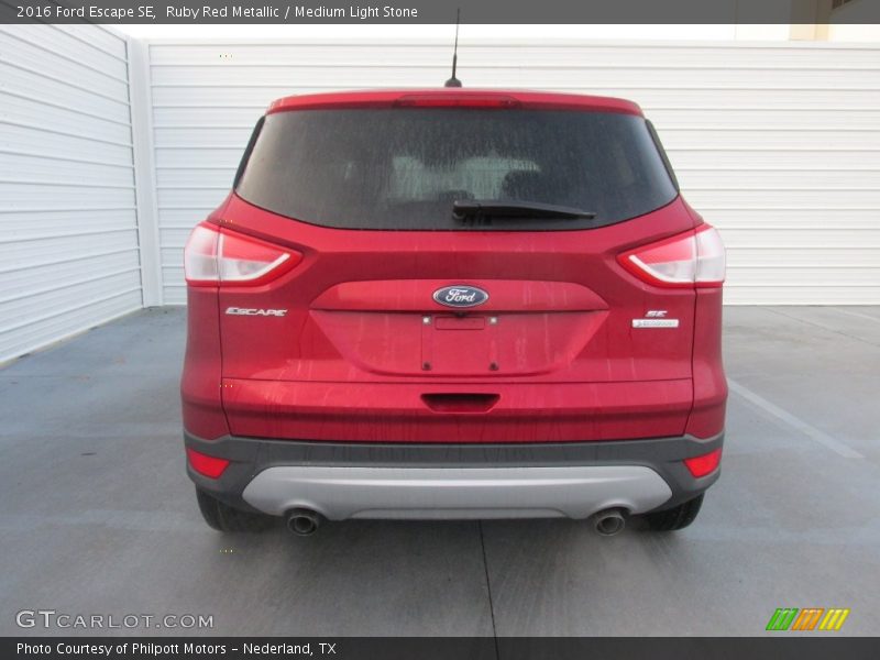 Ruby Red Metallic / Medium Light Stone 2016 Ford Escape SE