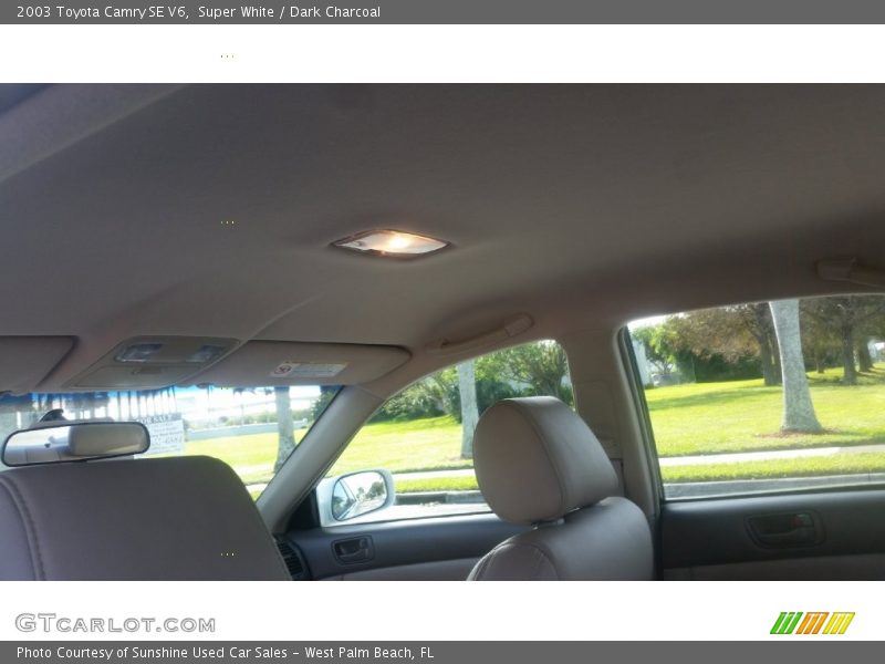Super White / Dark Charcoal 2003 Toyota Camry SE V6