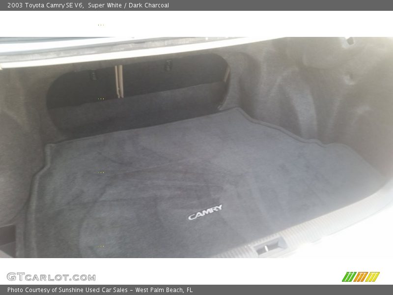 Super White / Dark Charcoal 2003 Toyota Camry SE V6
