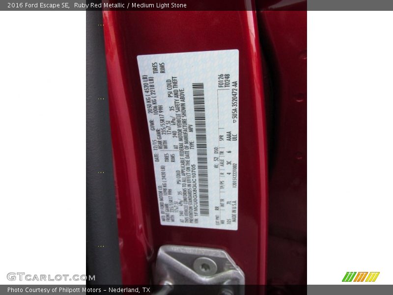 Ruby Red Metallic / Medium Light Stone 2016 Ford Escape SE