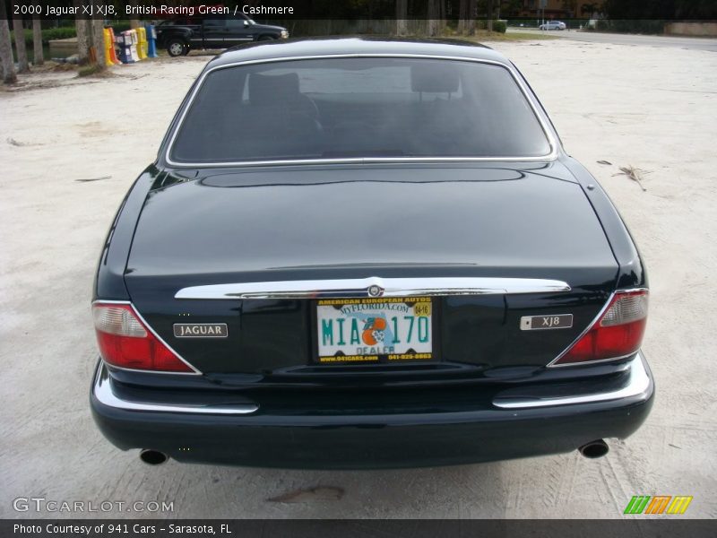 British Racing Green / Cashmere 2000 Jaguar XJ XJ8