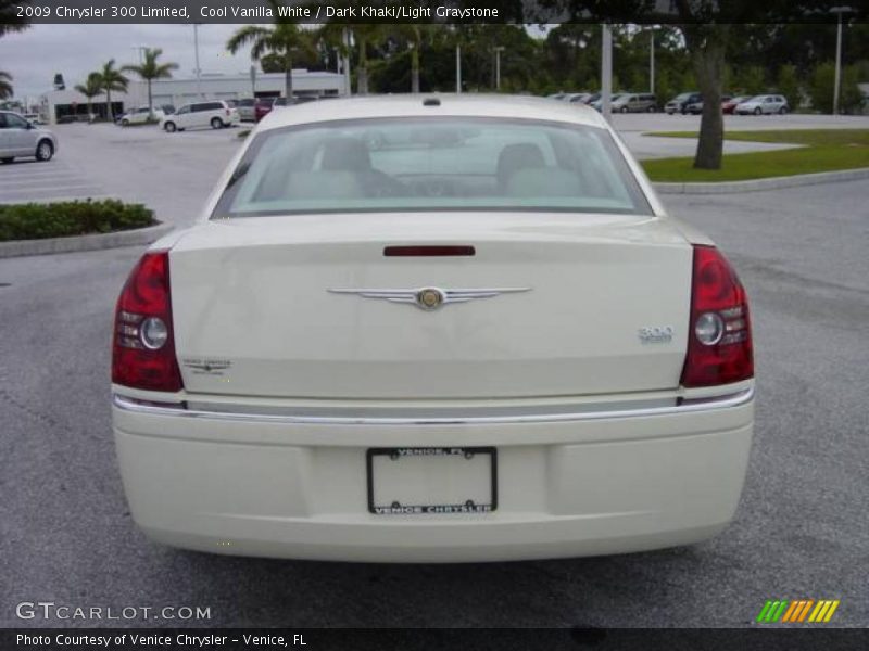 Cool Vanilla White / Dark Khaki/Light Graystone 2009 Chrysler 300 Limited