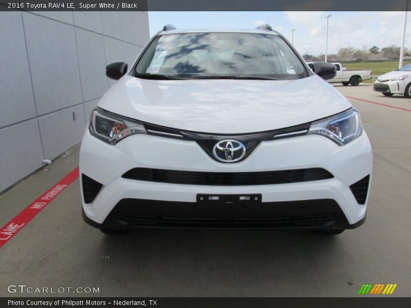 Super White / Black 2016 Toyota RAV4 LE