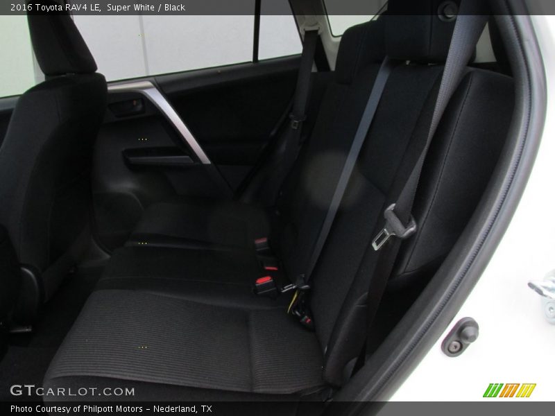 Super White / Black 2016 Toyota RAV4 LE