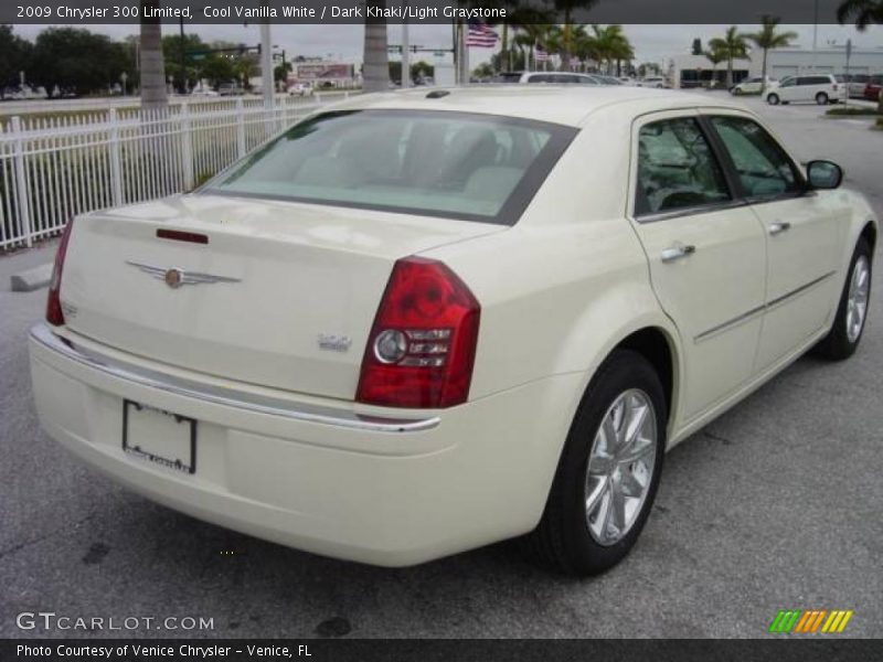Cool Vanilla White / Dark Khaki/Light Graystone 2009 Chrysler 300 Limited
