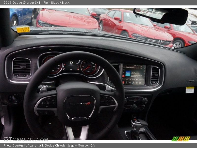 Pitch Black / Black 2016 Dodge Charger SXT