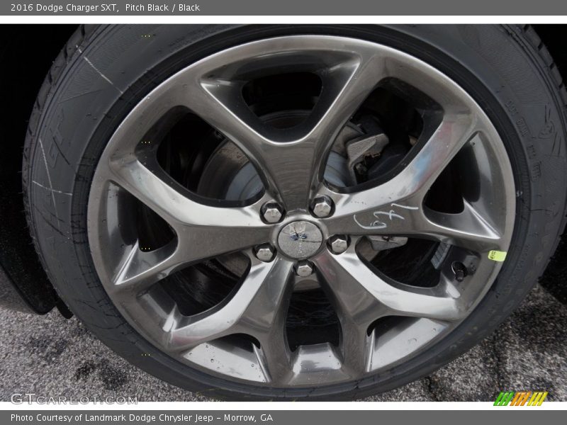 Pitch Black / Black 2016 Dodge Charger SXT