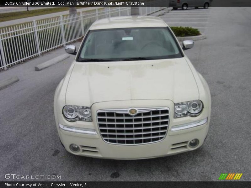 Cool Vanilla White / Dark Khaki/Light Graystone 2009 Chrysler 300 Limited