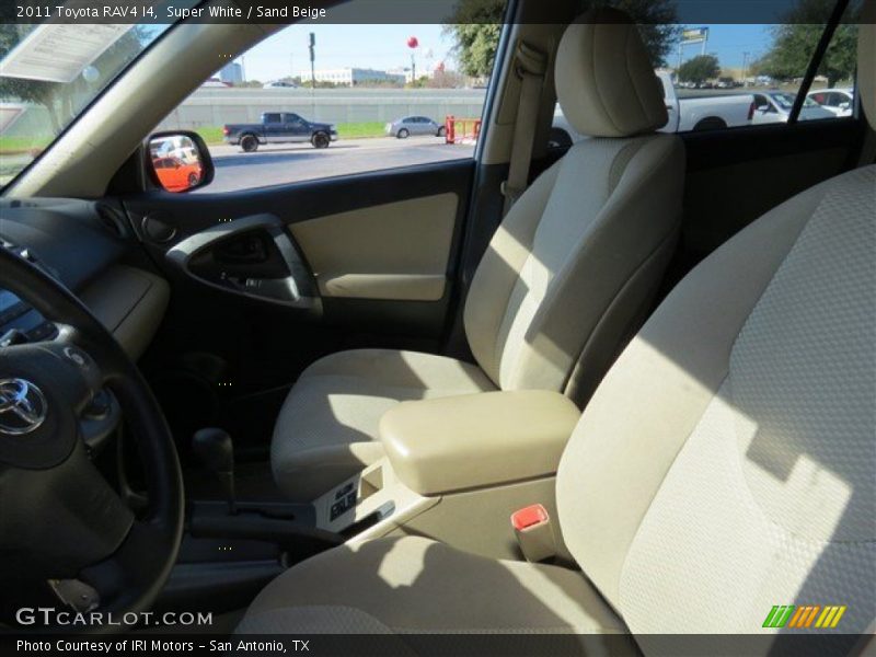 Super White / Sand Beige 2011 Toyota RAV4 I4