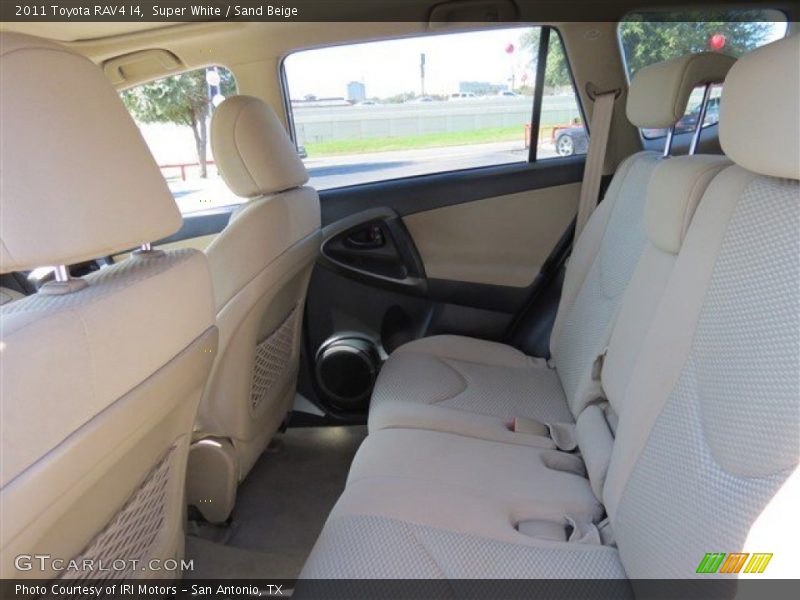 Super White / Sand Beige 2011 Toyota RAV4 I4