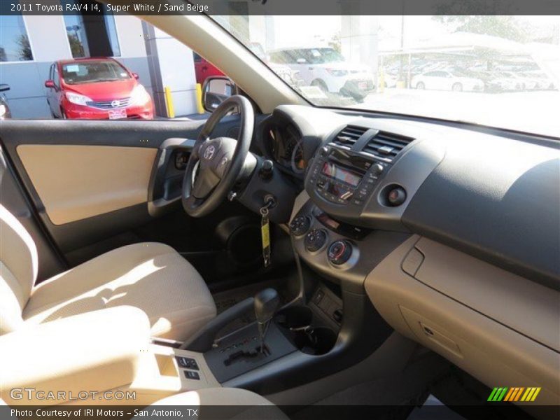 Super White / Sand Beige 2011 Toyota RAV4 I4