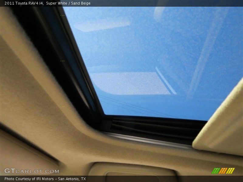 Super White / Sand Beige 2011 Toyota RAV4 I4