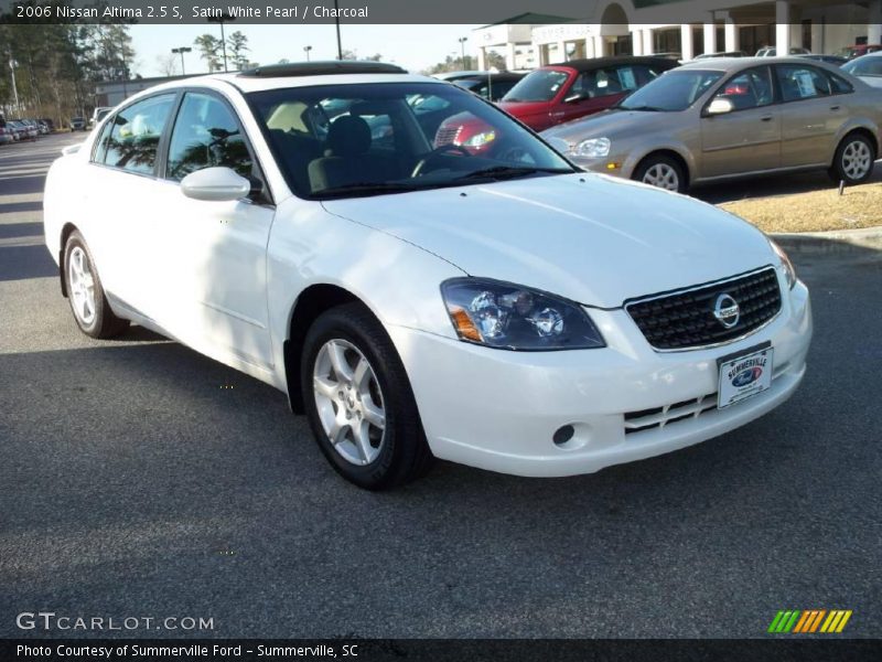Satin White Pearl / Charcoal 2006 Nissan Altima 2.5 S