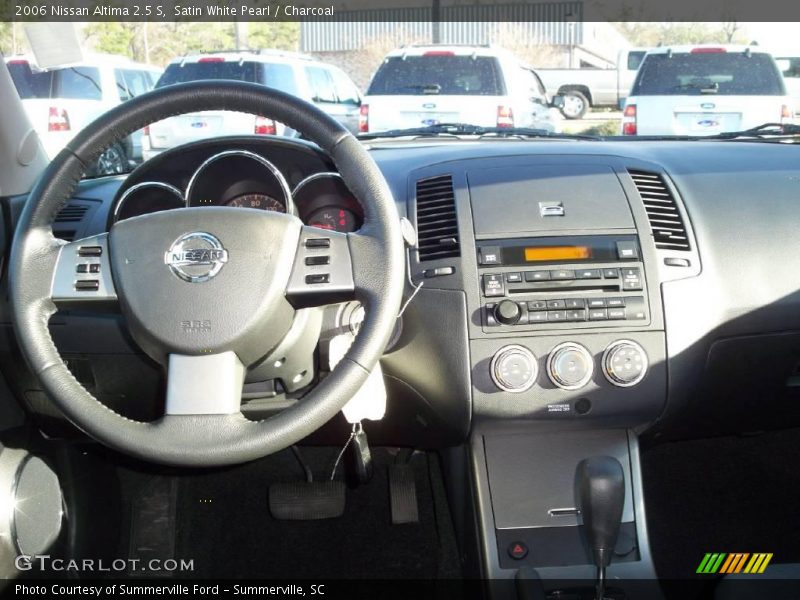 Satin White Pearl / Charcoal 2006 Nissan Altima 2.5 S