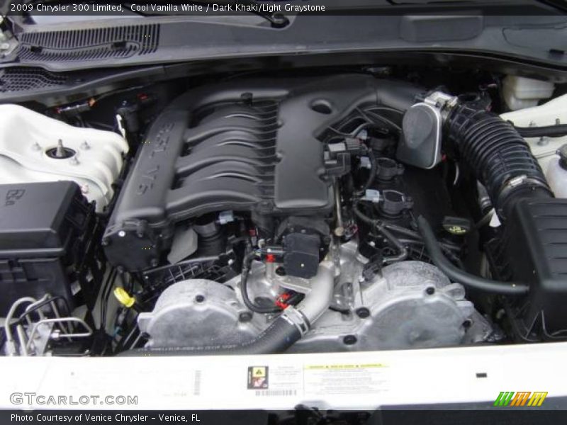 Cool Vanilla White / Dark Khaki/Light Graystone 2009 Chrysler 300 Limited