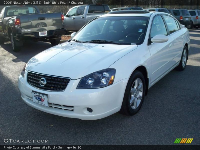 Satin White Pearl / Charcoal 2006 Nissan Altima 2.5 S