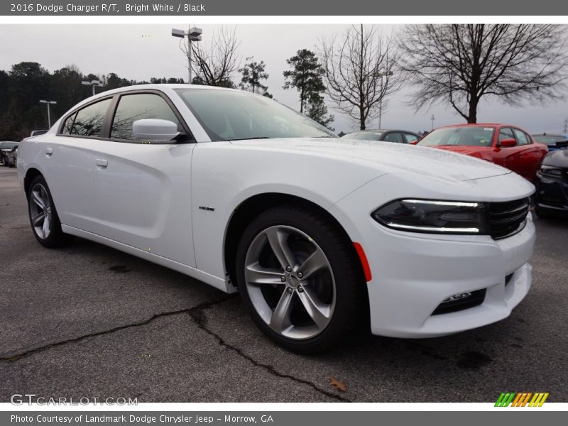 Bright White / Black 2016 Dodge Charger R/T