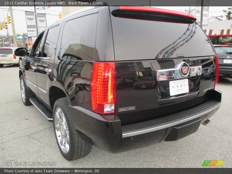Black Raven / Ebony 2013 Cadillac Escalade Luxury AWD
